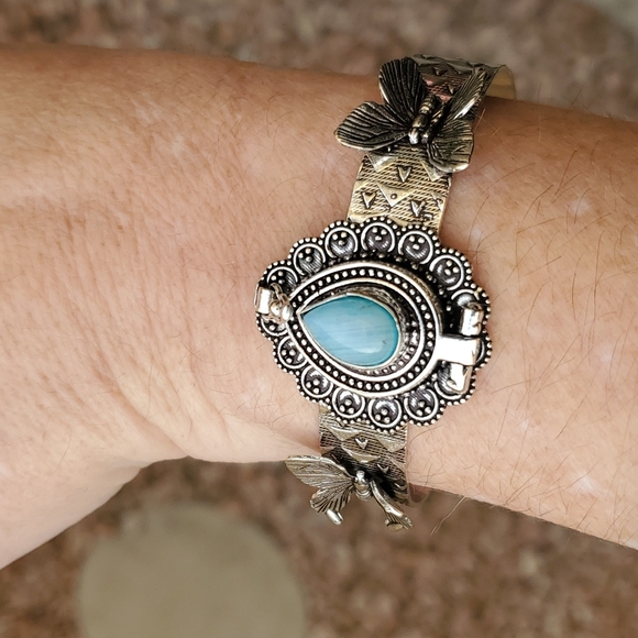 New Blue Rainbow Moonstone 925 Silver Butterflies Poison Cuff Bracelet. - Picture 12 of 16